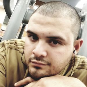 Meet your Posher, Eduardo